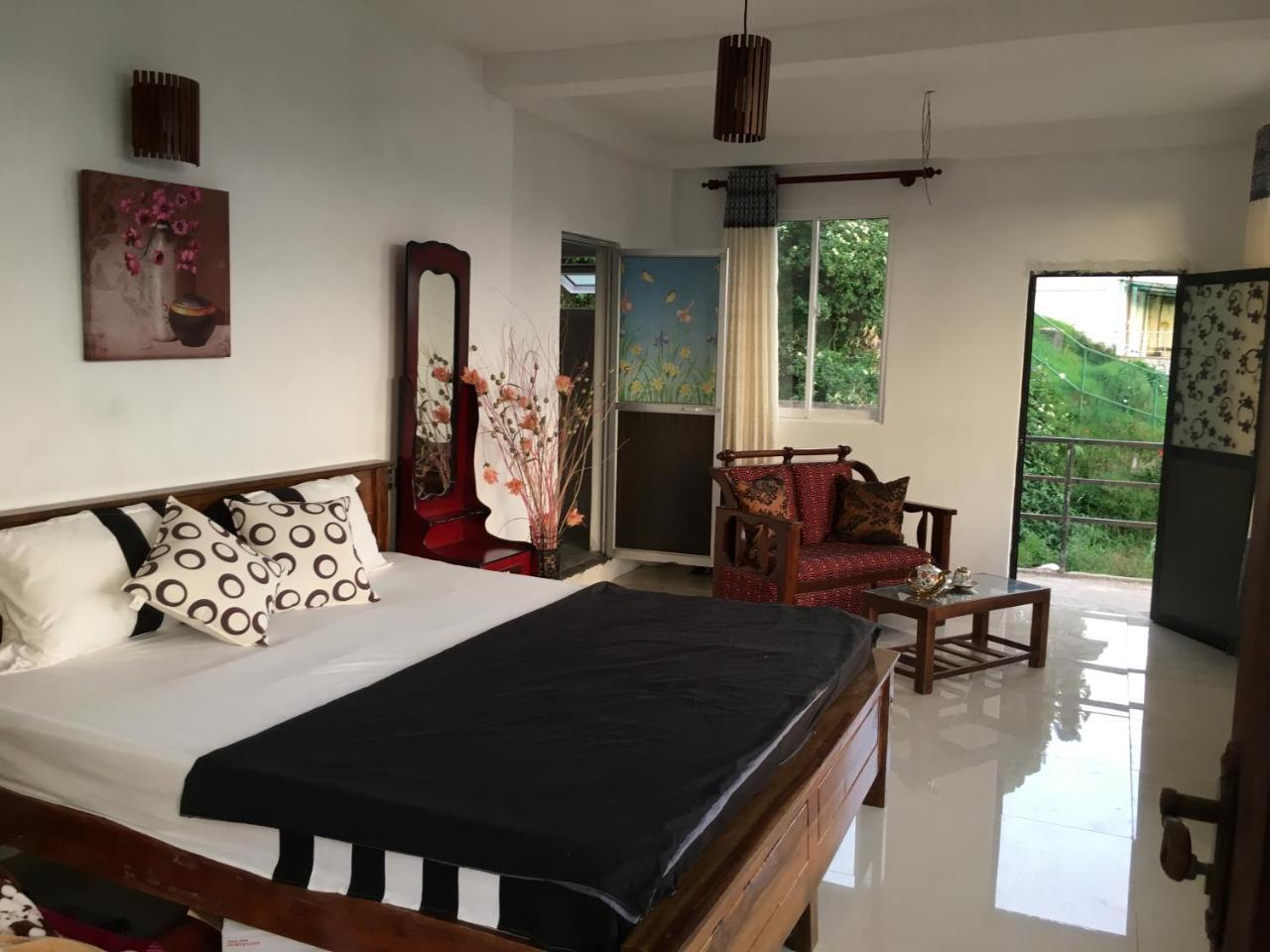 Bed and Breakfast Golden King Guest Нувара-Элия Экстерьер фото